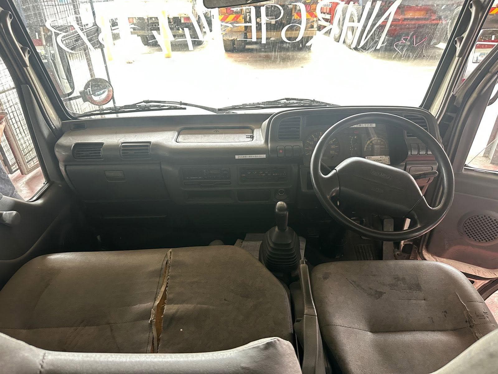 ISUZU ELF