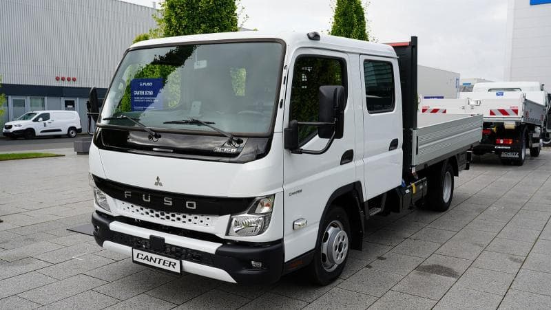 Financing your first commercial truck: what to expect