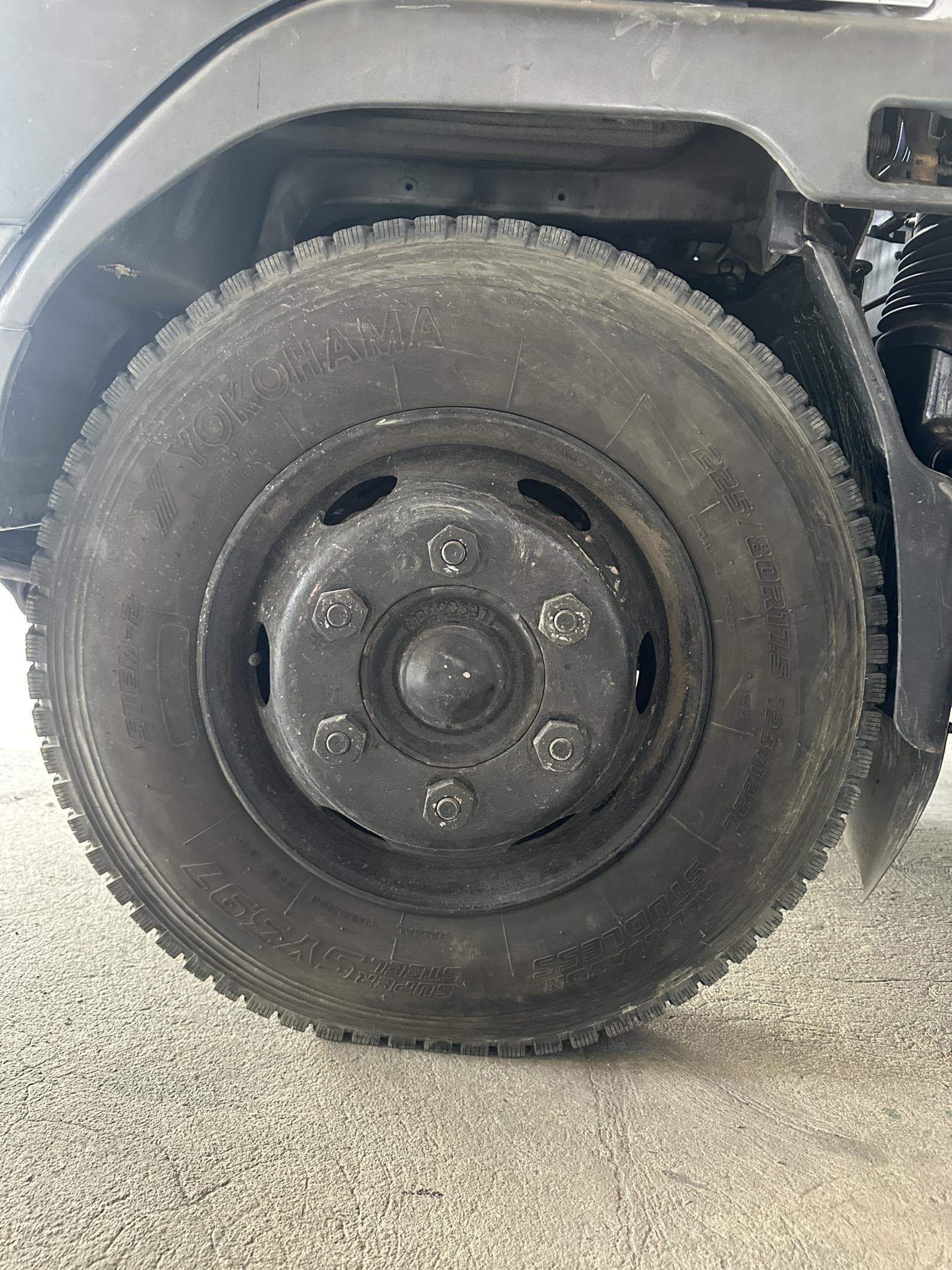 MITSUBISHI CANTER