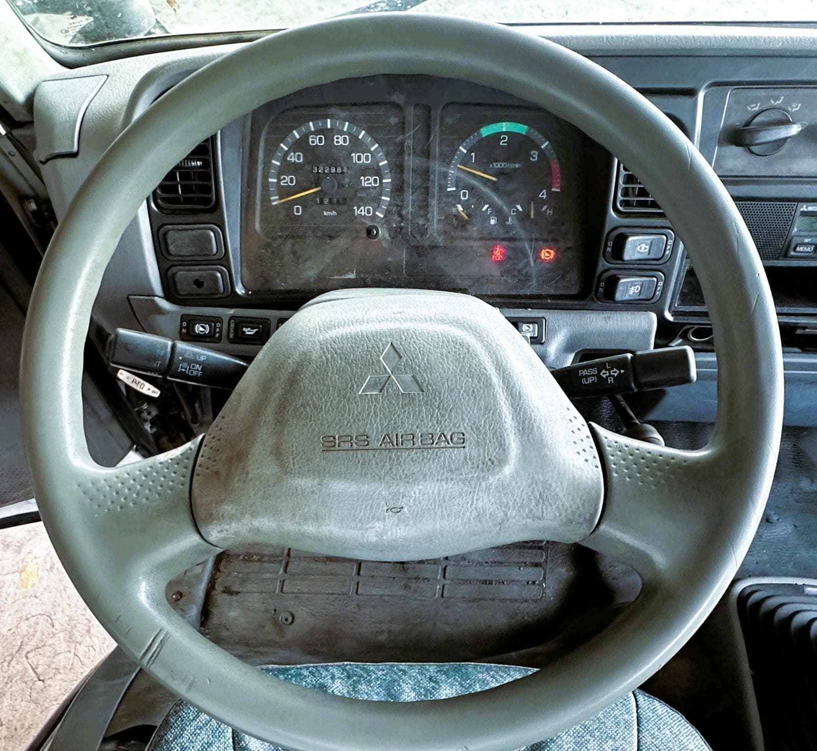 MITSUBISHI CANTER