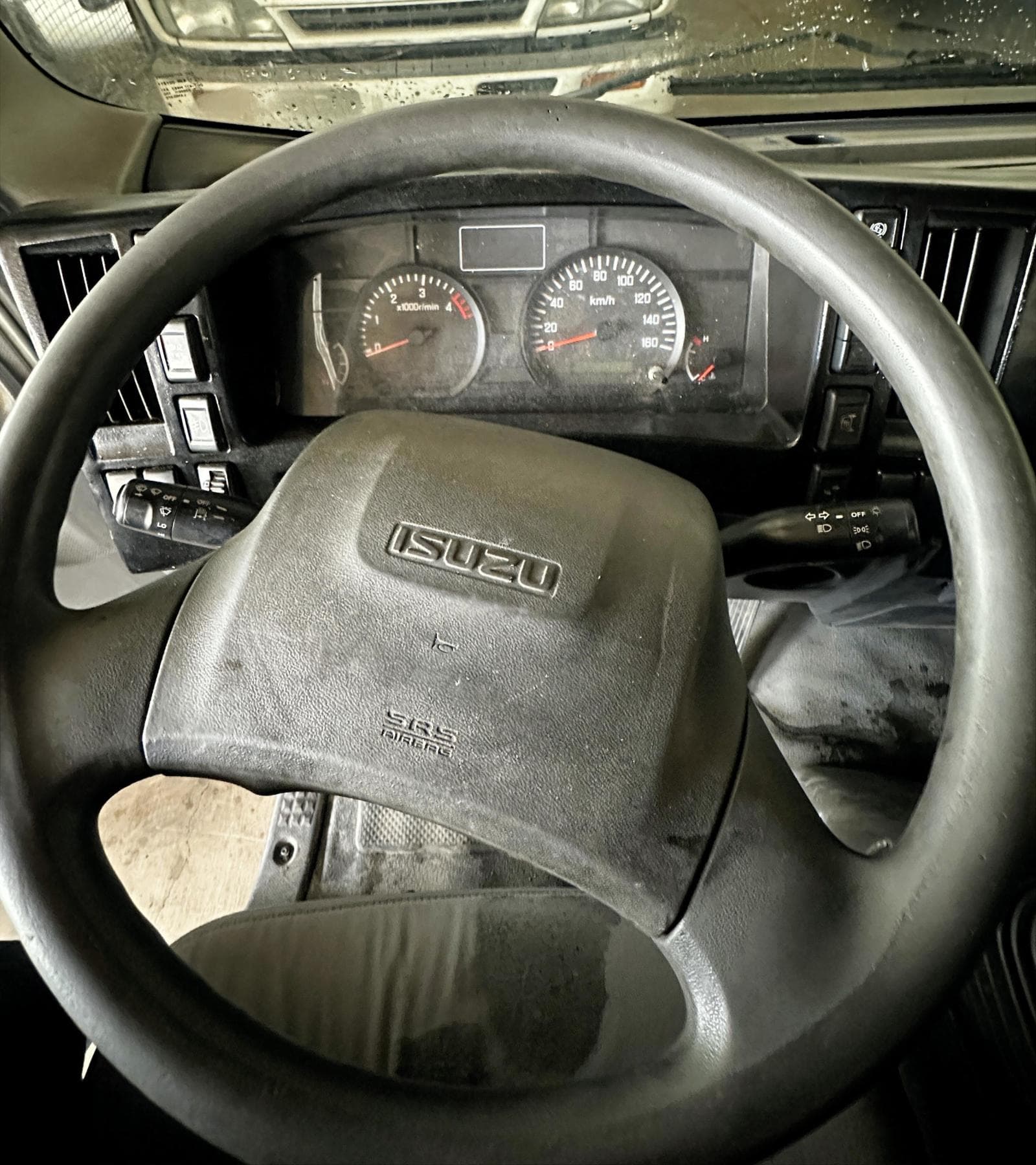 ISUZU ELF