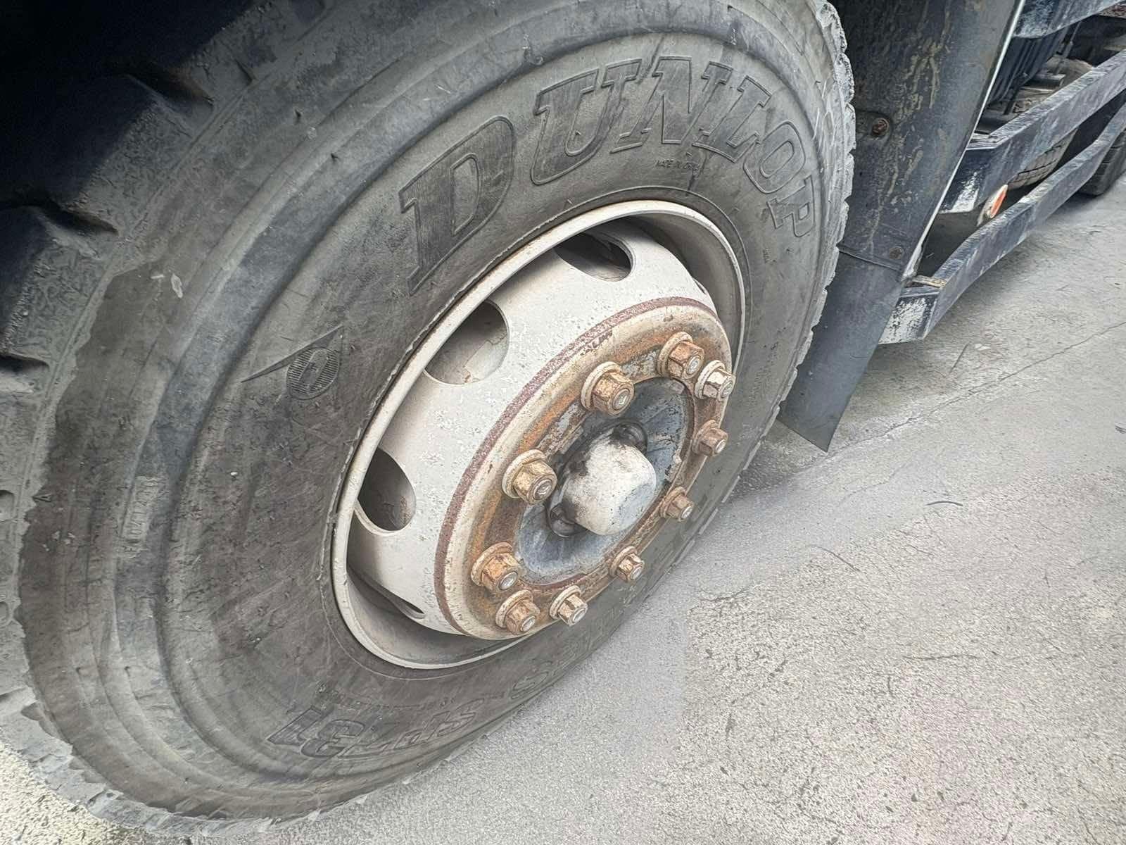 ISUZU GIGA