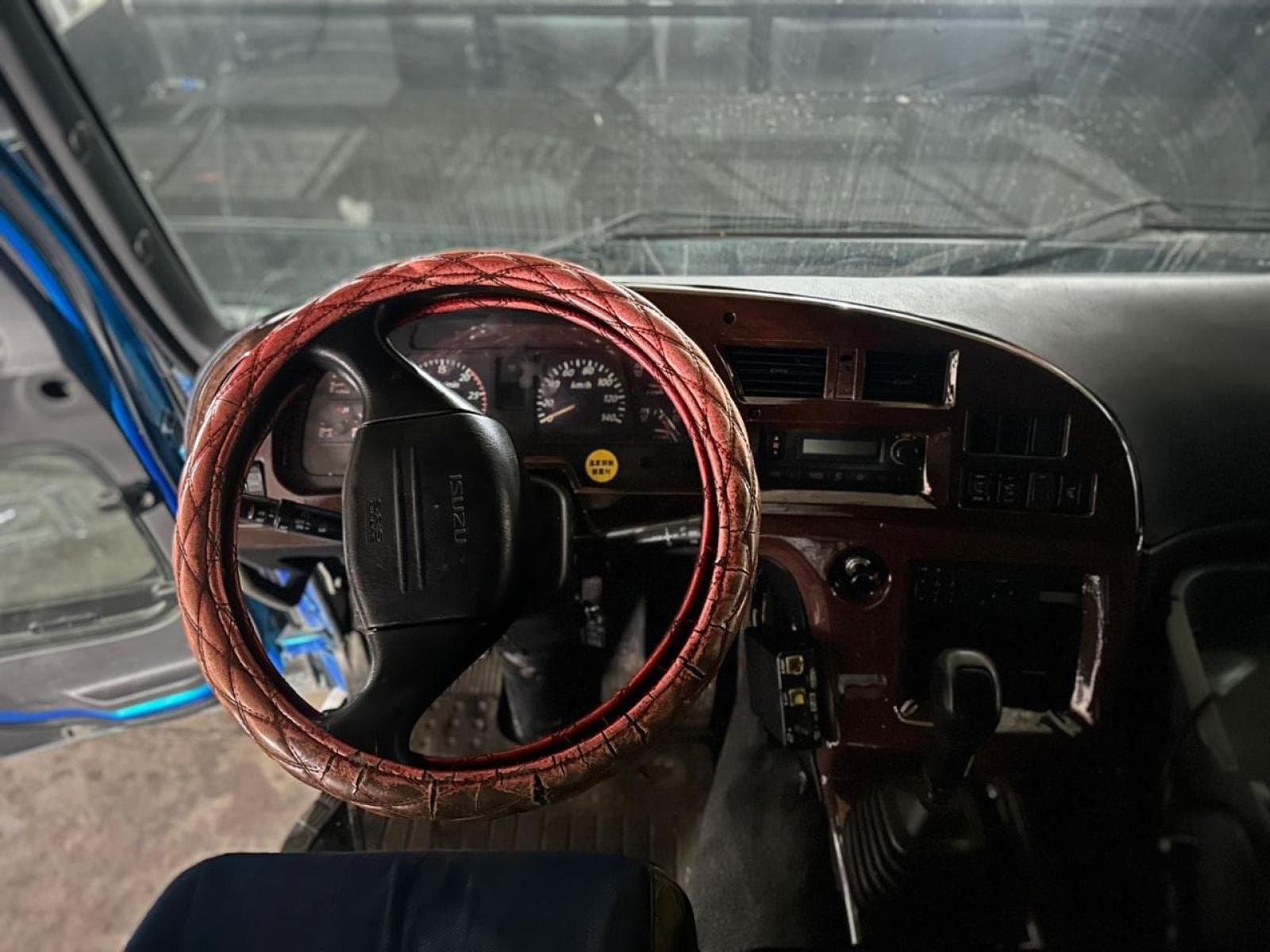 ISUZU GIGA SEMI LONG